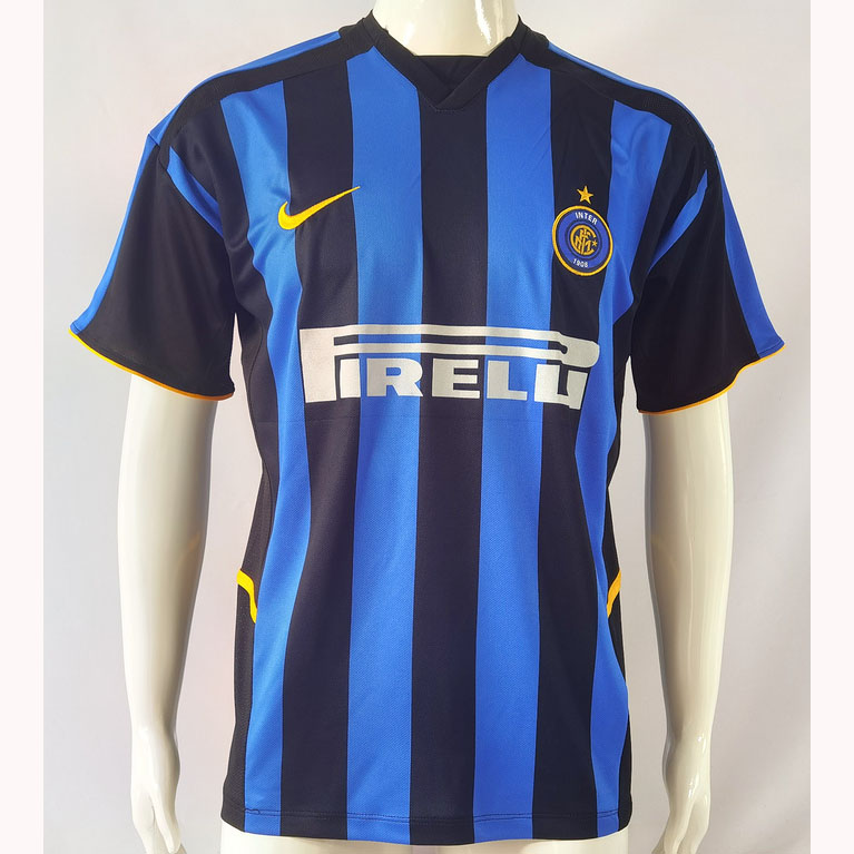 02-04 Inter Milan Home - Click Image to Close